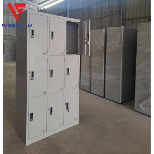 Personal 9-compartment iron locker