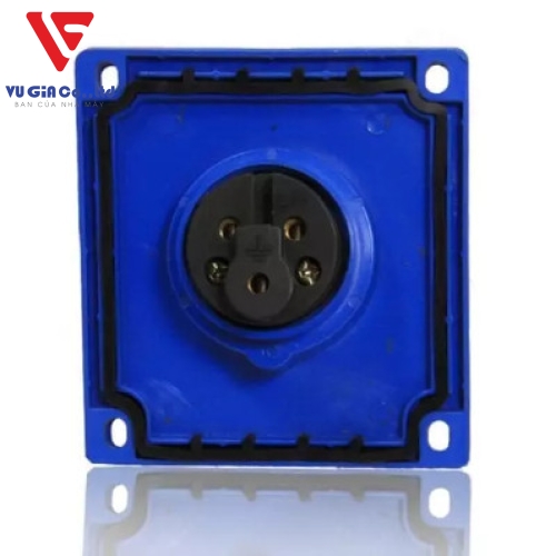 3-pin 63A watertight recessed socket BEK-4332