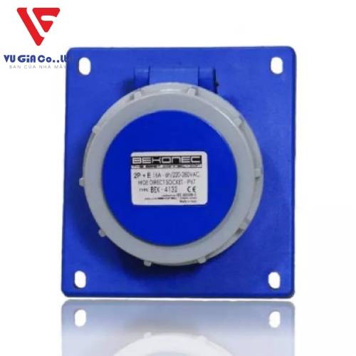 Watertight 5-pin 32A recessed socket BEK-4252