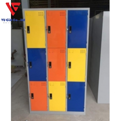 Locker cabinet with 9 compartments painted in 4 colors